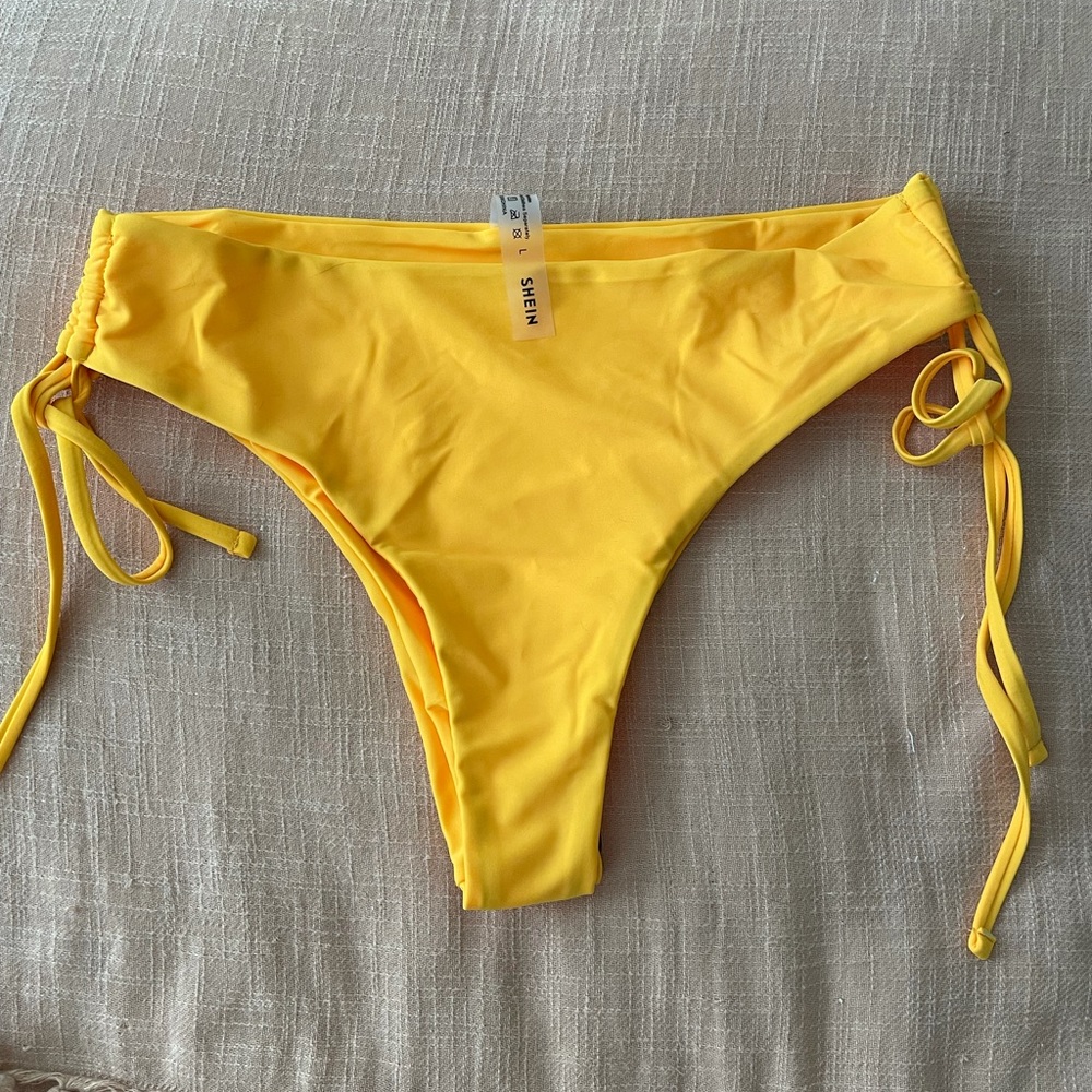 SHEIN Bikini Bottom